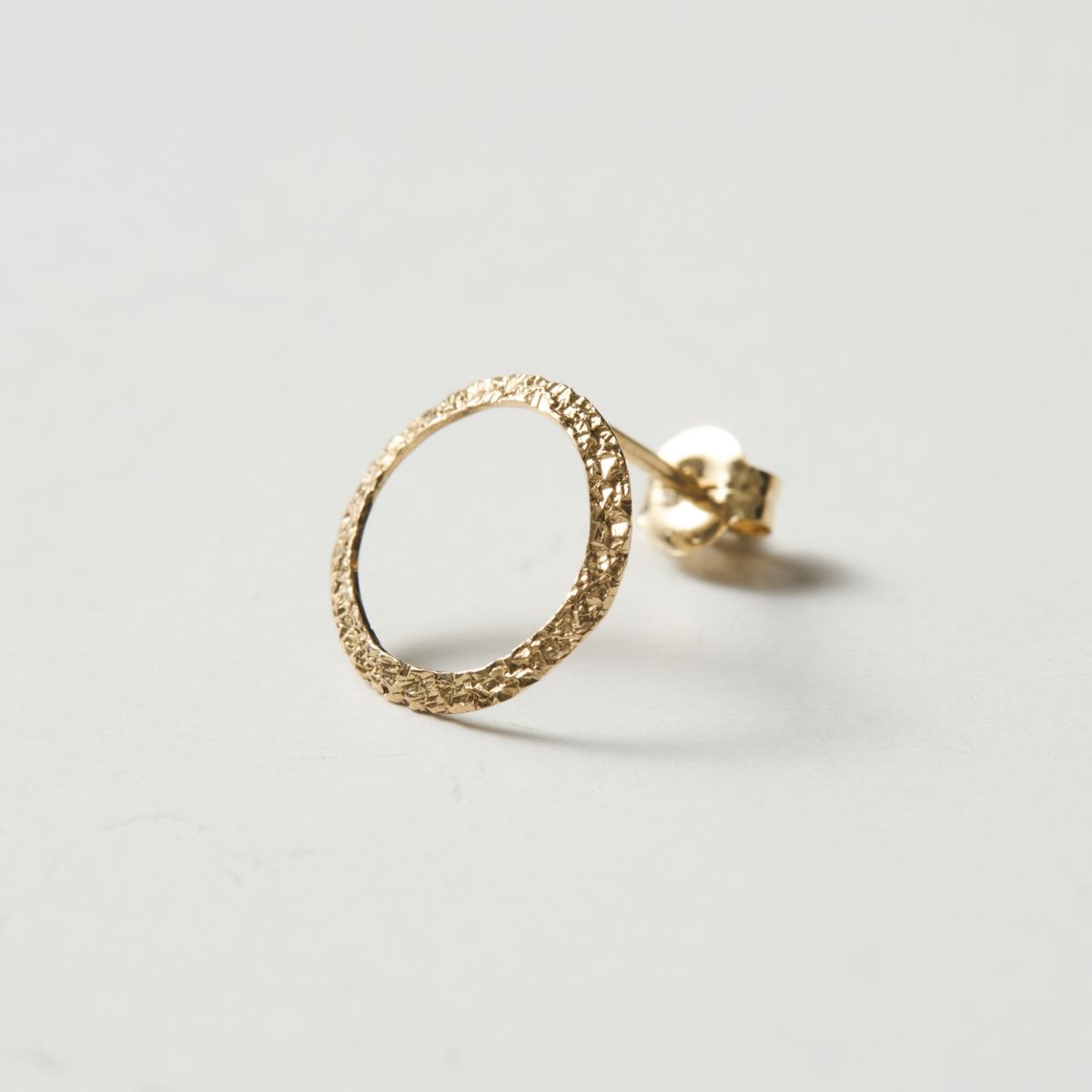 KANAE YAMASHITA/月の満ち欠けピアス　新月